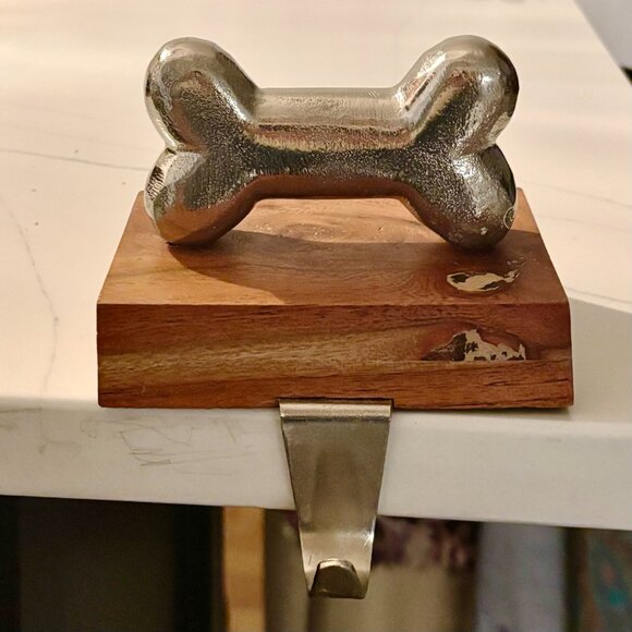 Decorative Dog-shape Silver Stocking Holder, Dog Jacket Hook Acacia Base  NEW - Picture 8 of 8